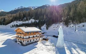 Nedererhof - Zimmer Alpenrose Mit Gemeinschaftskueche